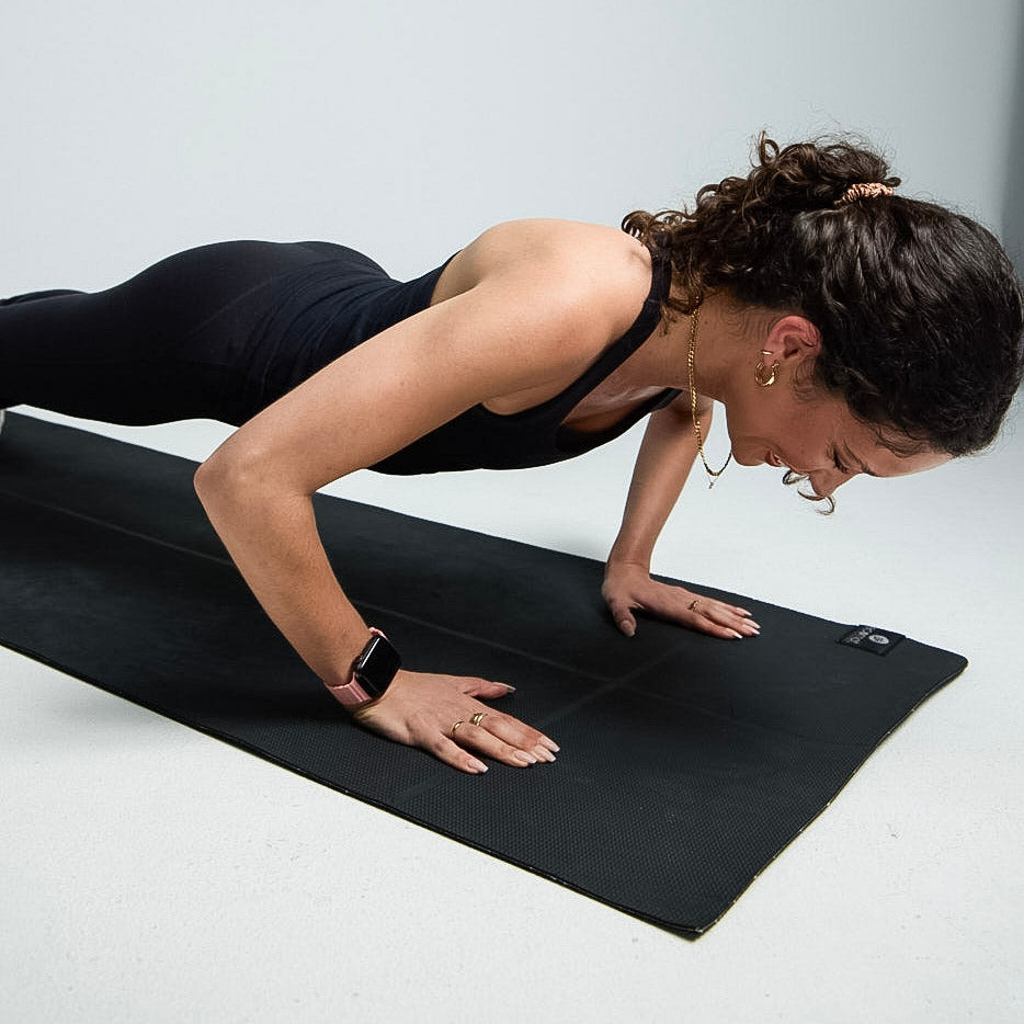 Liquid Sport | Black & White